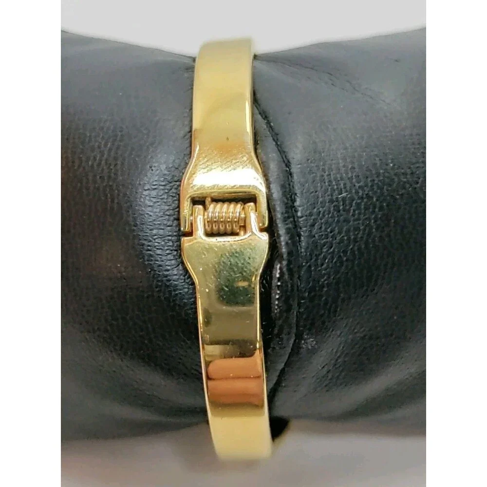 Xanadu Quartz Womens Wrist Watch W/MOP Bessel & Bracelet Trim